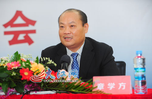 南昌华南城高科技产品革新之旅，智能生活新篇章开启