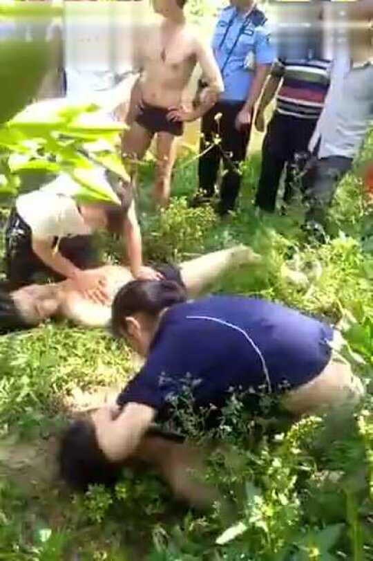 最新溺水视频背后的感人故事揭秘