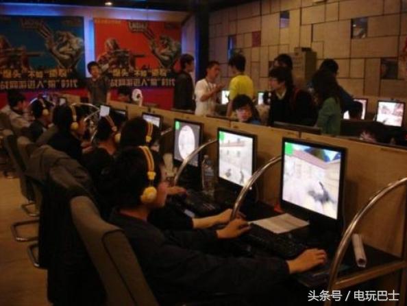 网吧比赛重塑电竞体验，高科技产品引领电竞新时代