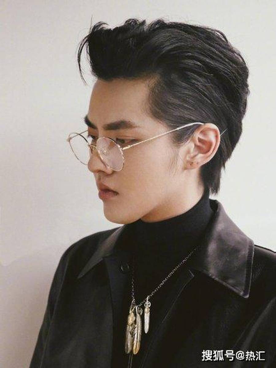 如何发掘与欣赏帅气男明星的魅力？