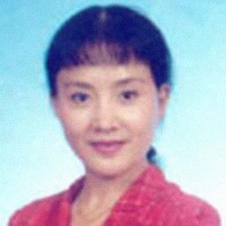 回顾演员高英的星光璀璨之路，个人成长历程与演艺事业成就