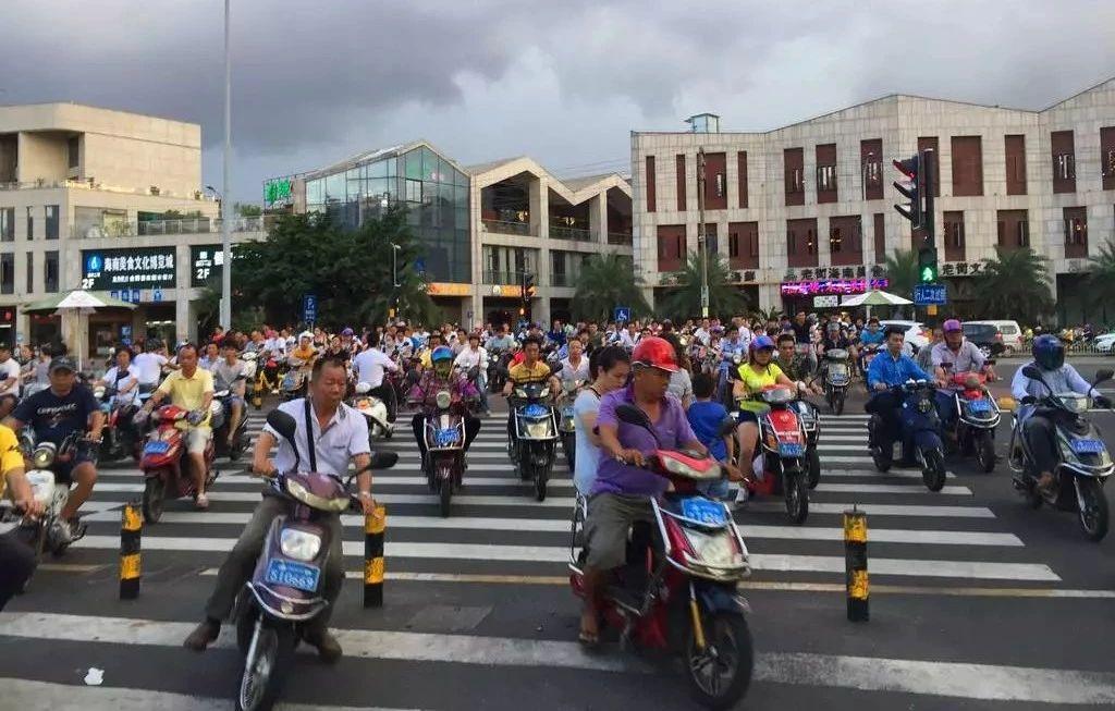 卡丁车资讯大揭秘，热门话题与观点深度探讨